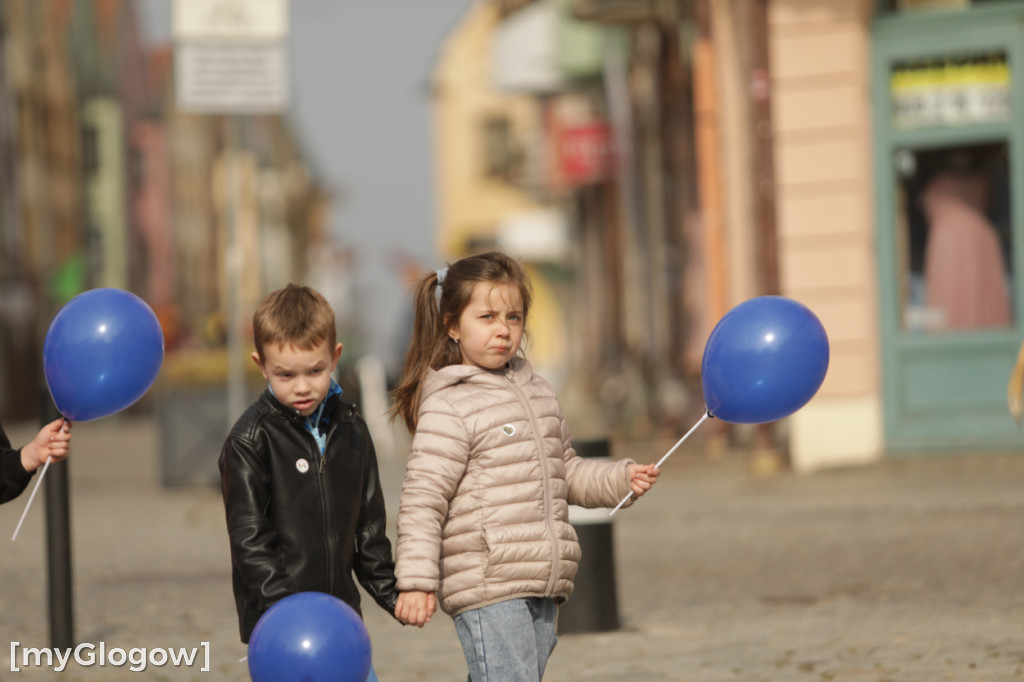 Niebieski marsz. Widzę, słyszę i akceptuję