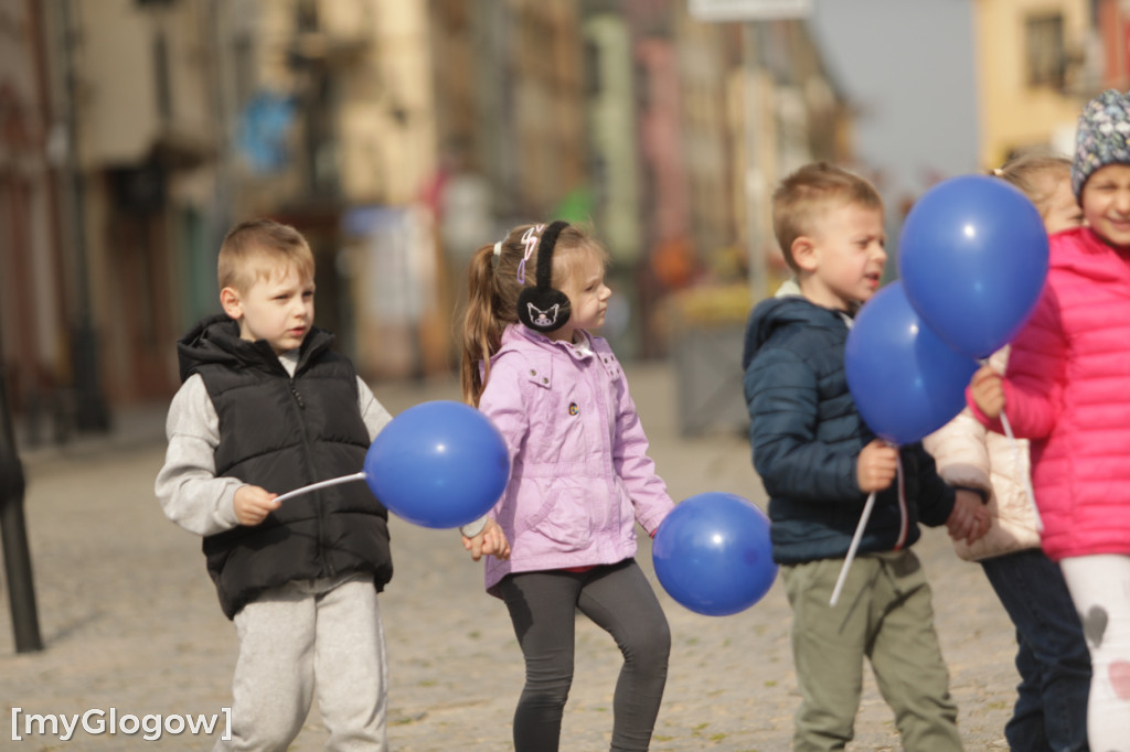 Niebieski marsz. Widzę, słyszę i akceptuję