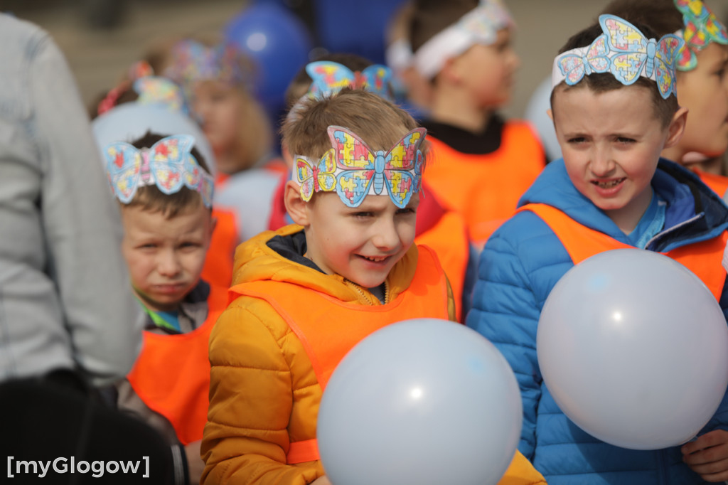 Niebieski marsz. Widzę, słyszę i akceptuję