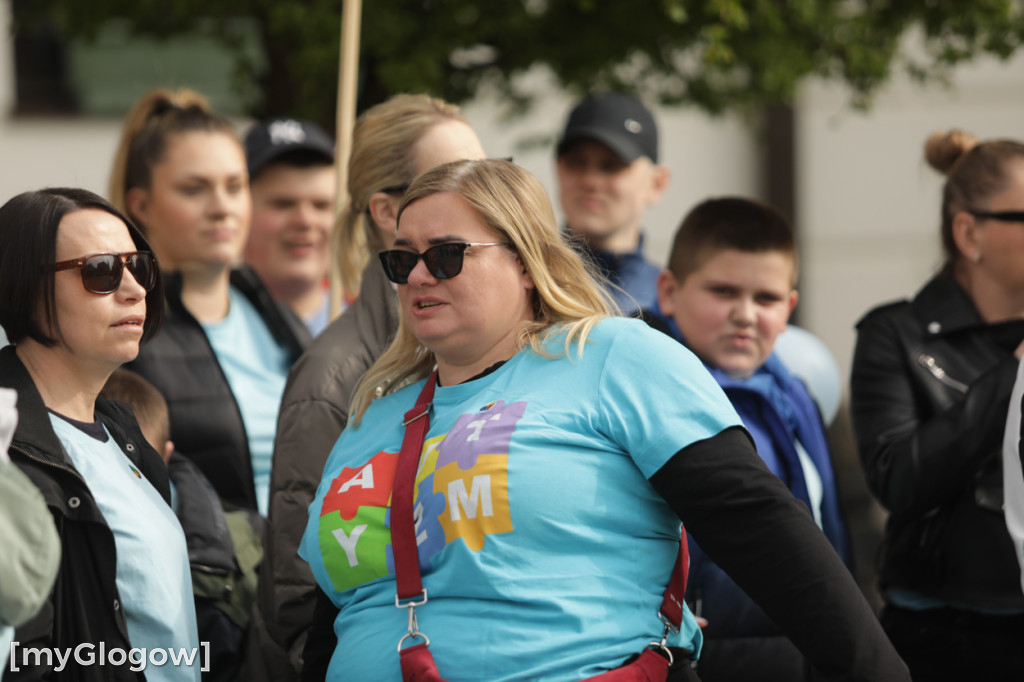 Niebieski marsz. Widzę, słyszę i akceptuję