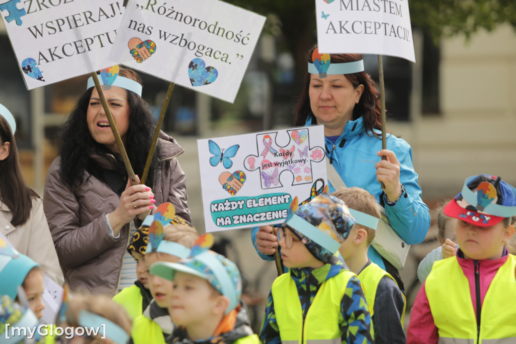 Niebieski marsz. Widzę, słyszę i akceptuję