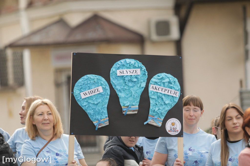 Niebieski marsz. Widzę, słyszę i akceptuję