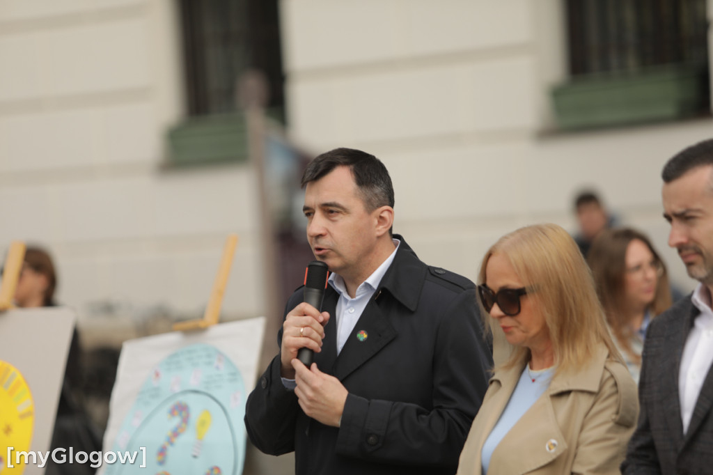 Niebieski marsz. Widzę, słyszę i akceptuję