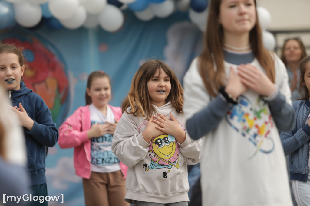 Niebieski marsz. Widzę, słyszę i akceptuję