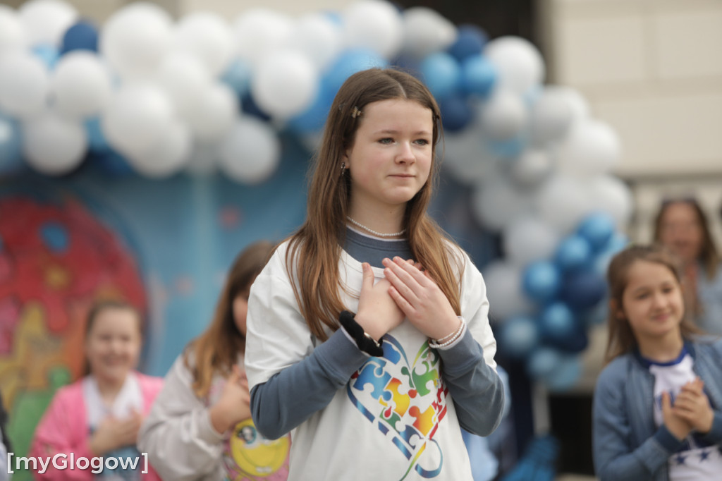 Niebieski marsz. Widzę, słyszę i akceptuję