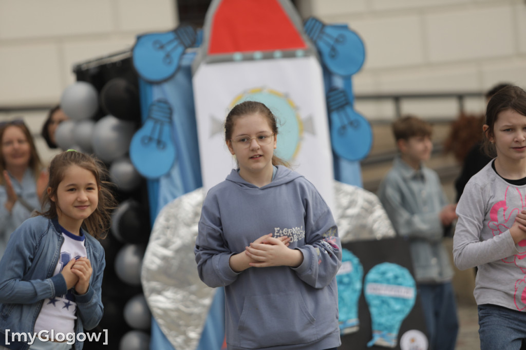 Niebieski marsz. Widzę, słyszę i akceptuję