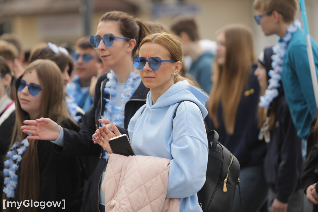 Niebieski marsz. Widzę, słyszę i akceptuję