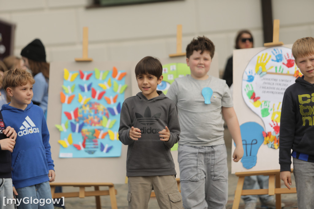 Niebieski marsz. Widzę, słyszę i akceptuję