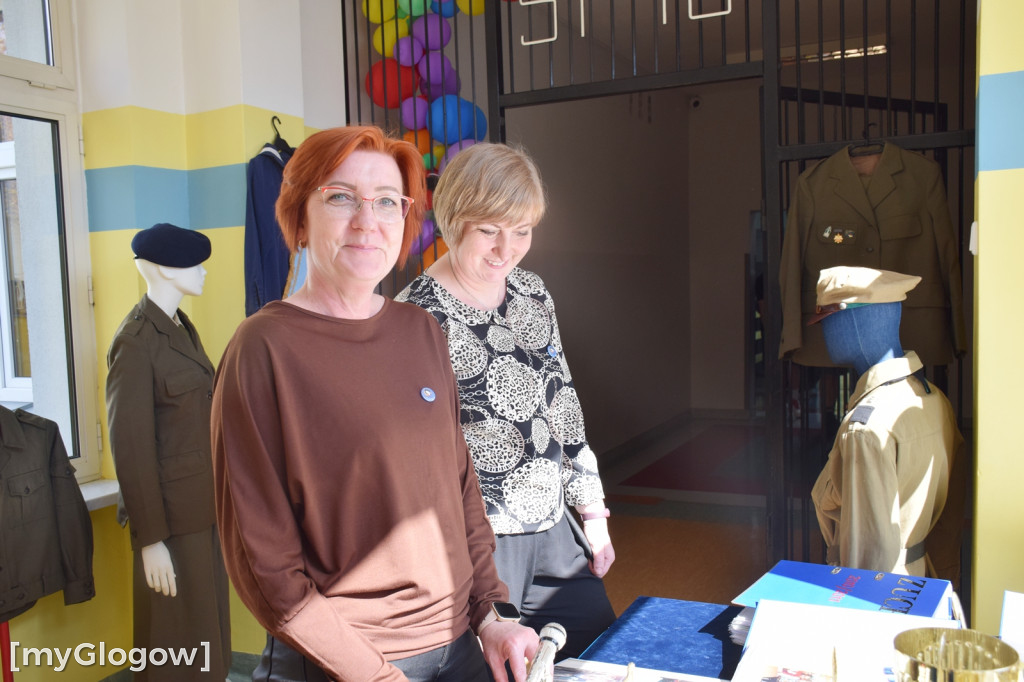 Wracają po latach do swoich ławek