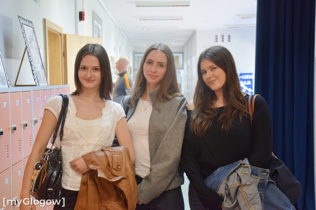 Wracają po latach do swoich ławek