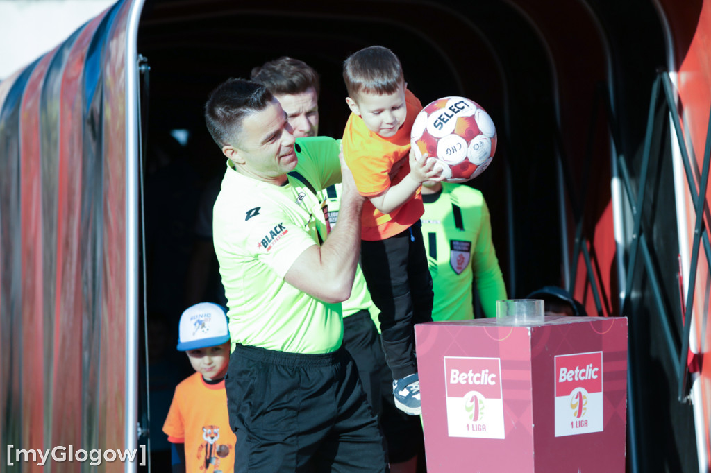 Chrobry pokonał Stal!