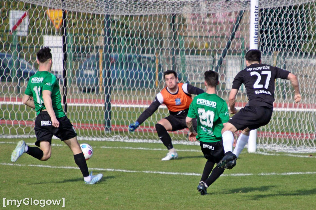 Porażka na własnym stadionie