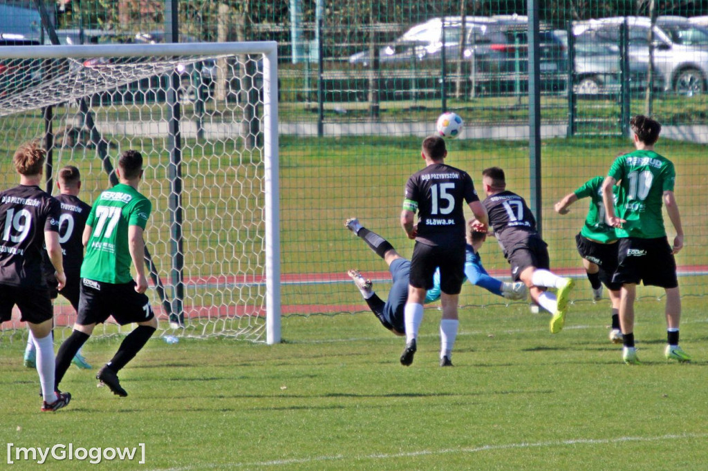 Porażka na własnym stadionie