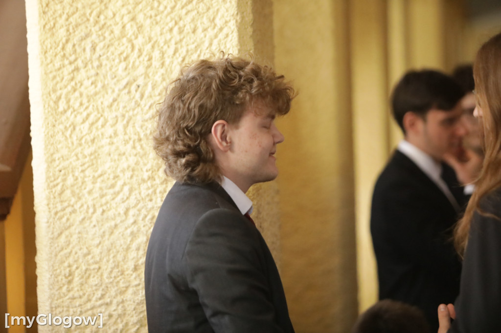 Koniec szkoły. Chłopaki też płaczą!