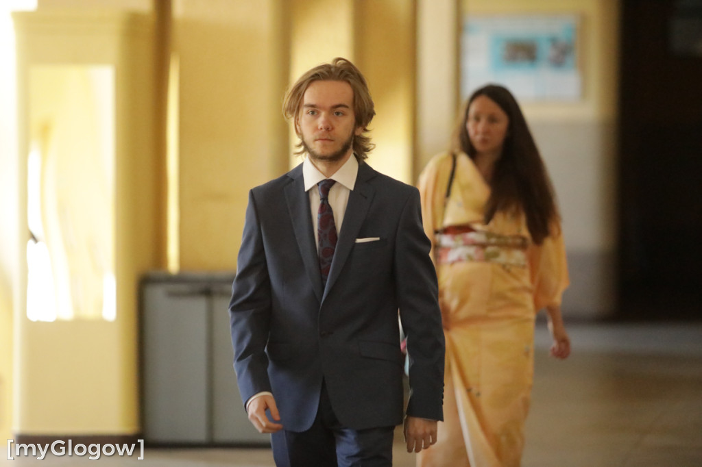 Koniec szkoły. Chłopaki też płaczą!