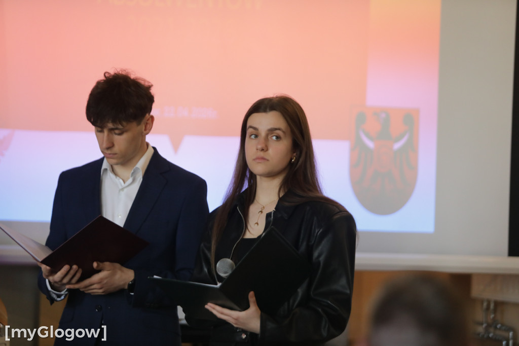 Koniec szkoły. Chłopaki też płaczą!