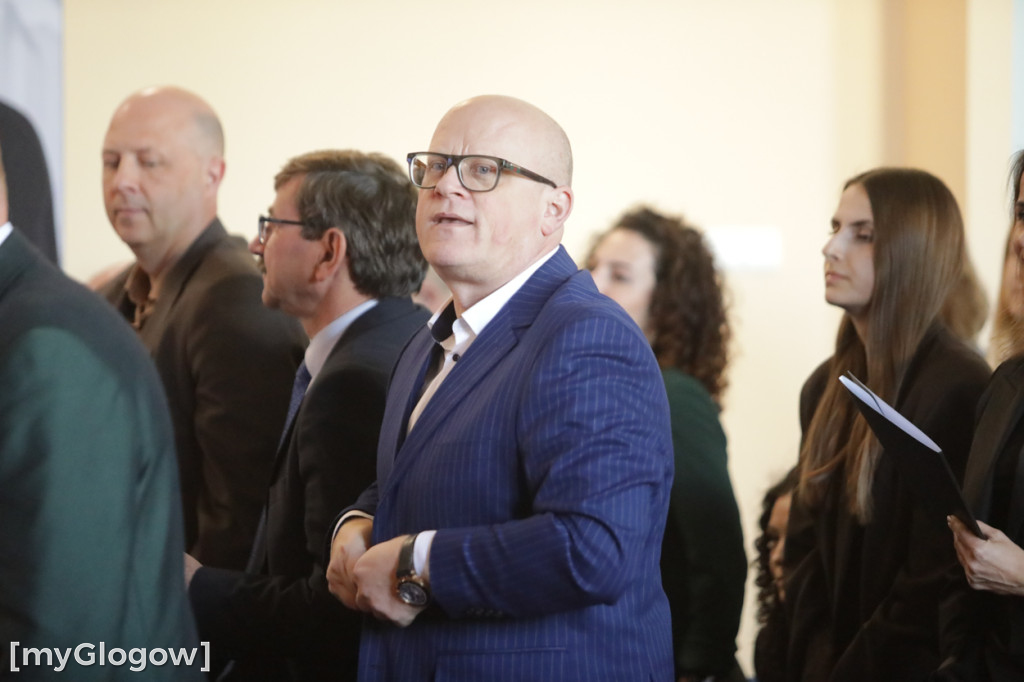 Koniec szkoły. Chłopaki też płaczą!