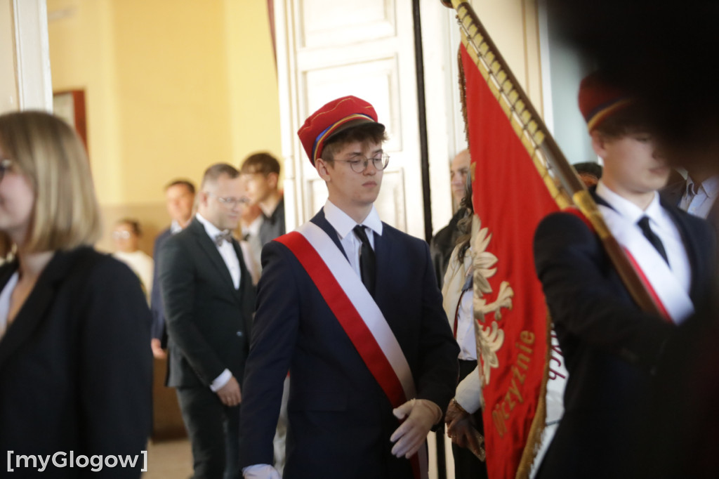 Koniec szkoły. Chłopaki też płaczą!