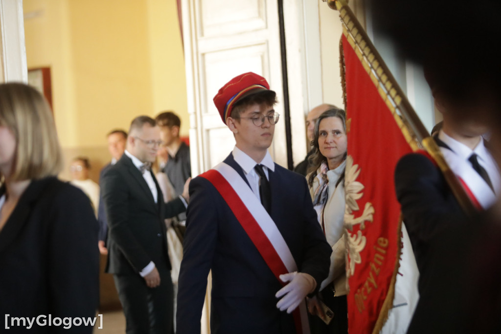 Koniec szkoły. Chłopaki też płaczą!