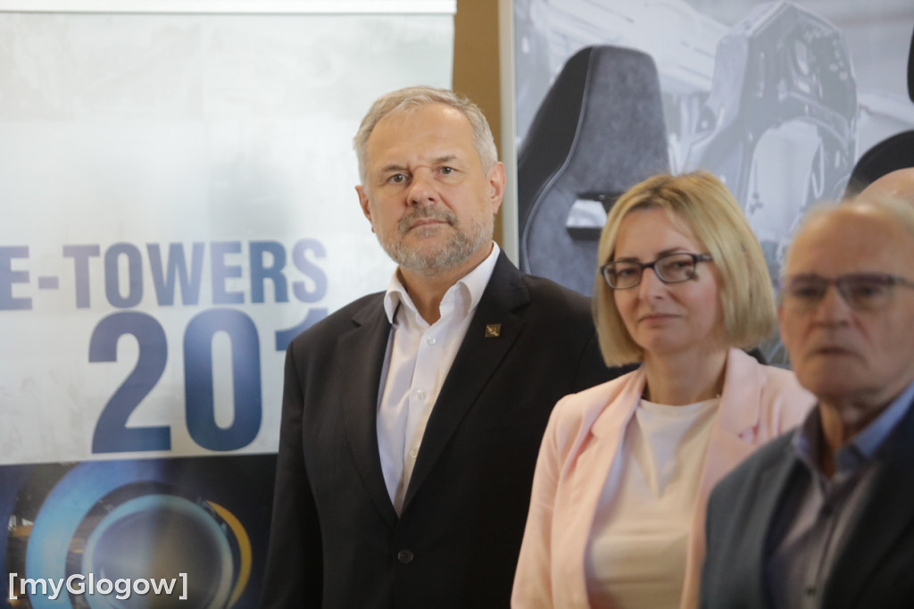 Koniec szkoły. Chłopaki też płaczą!