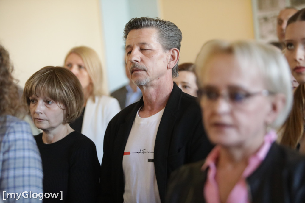 Koniec szkoły. Chłopaki też płaczą!