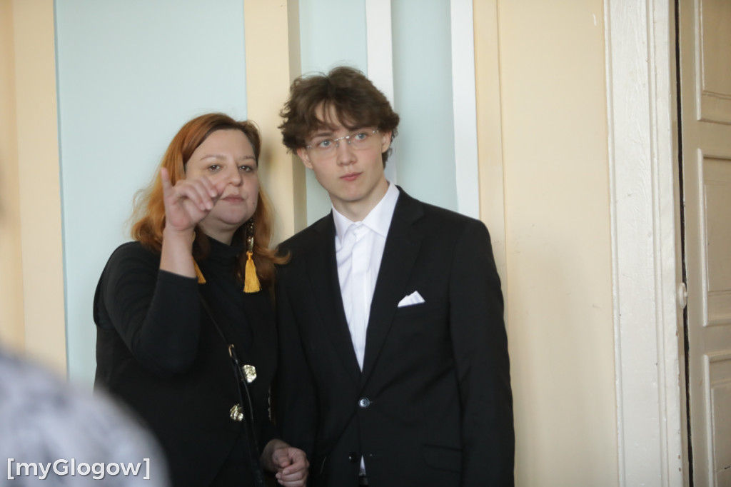 Koniec szkoły. Chłopaki też płaczą!