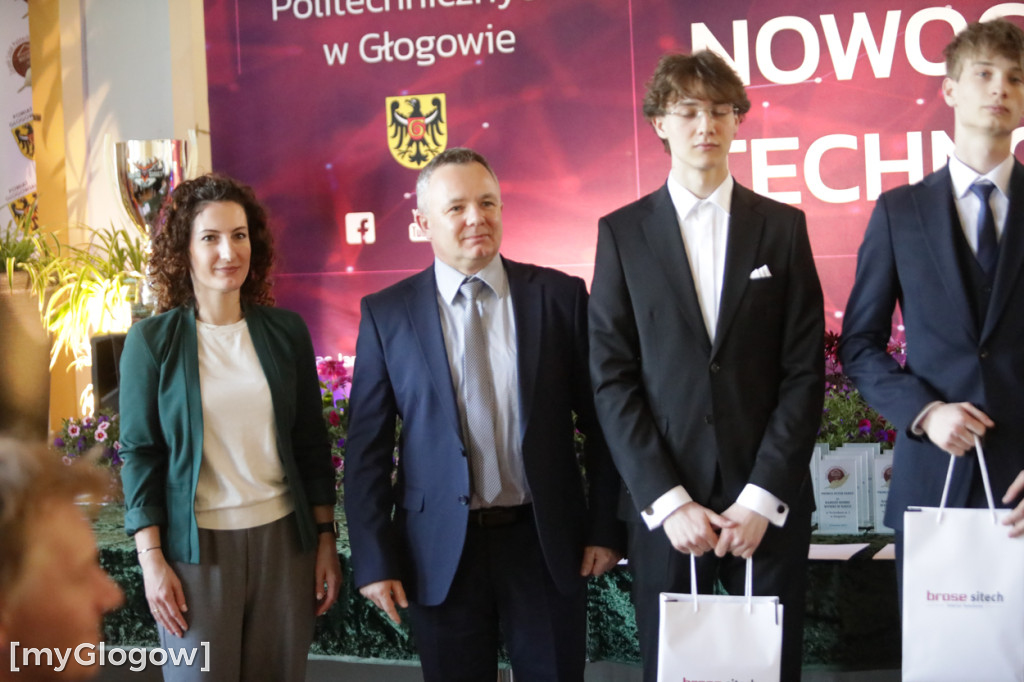 Koniec szkoły. Chłopaki też płaczą!