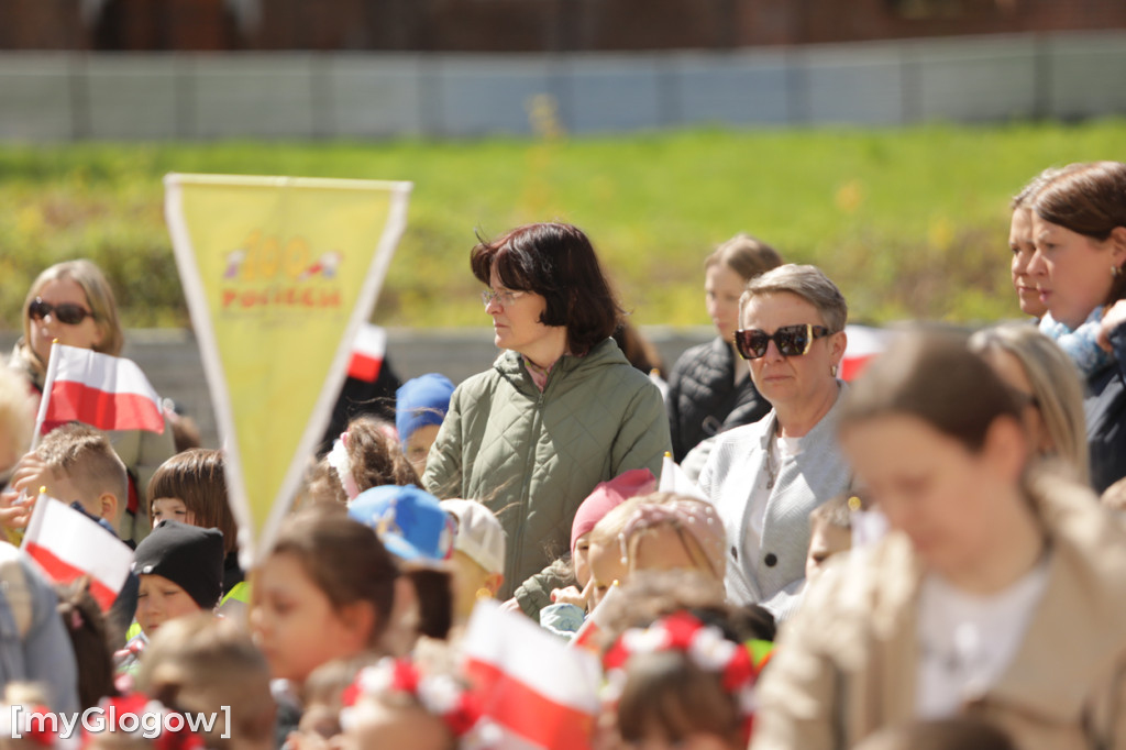 Piękny patriotyzm! Przedszkolaki z flagami