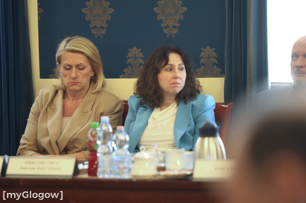 Radni miejscy się spotkali na sesji