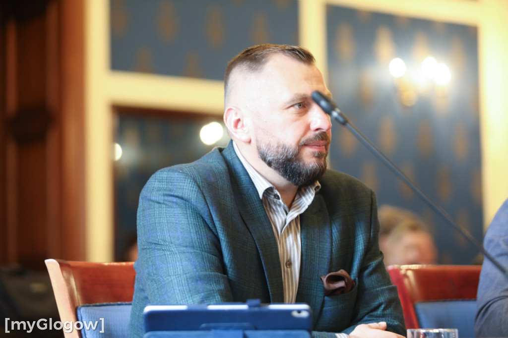 Radni miejscy się spotkali na sesji