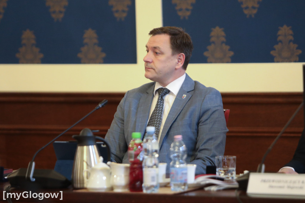 Radni miejscy się spotkali na sesji