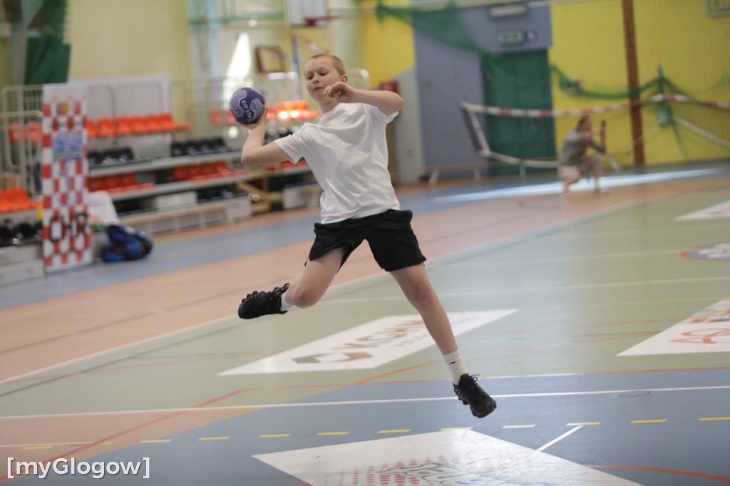 Gwiazdy ręcznej w SP 3 w Głogowie