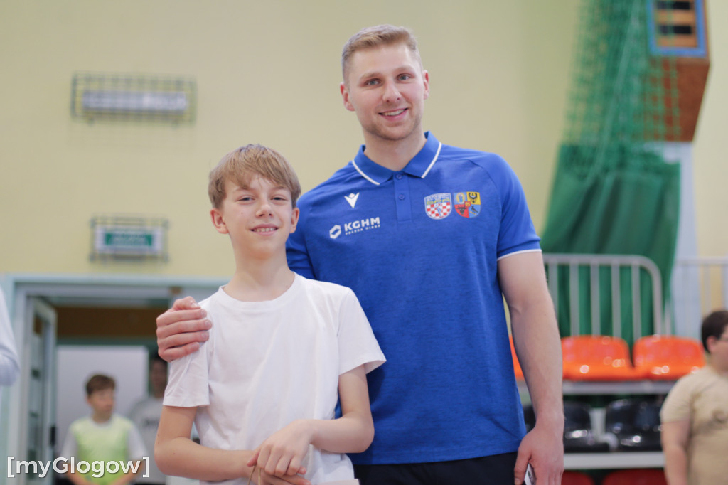 Gwiazdy ręcznej w SP 3 w Głogowie
