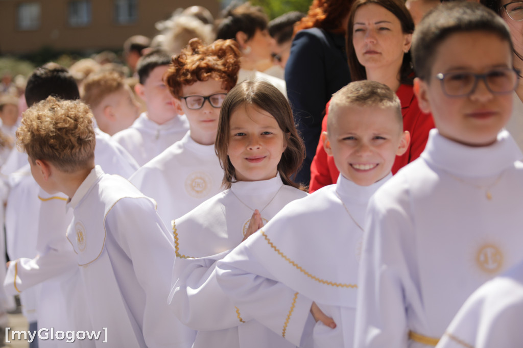 Piękna uroczystość! Komunia w kościele na Piastowie