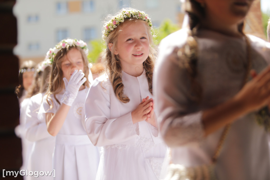 Piękna uroczystość! Komunia w kościele na Piastowie