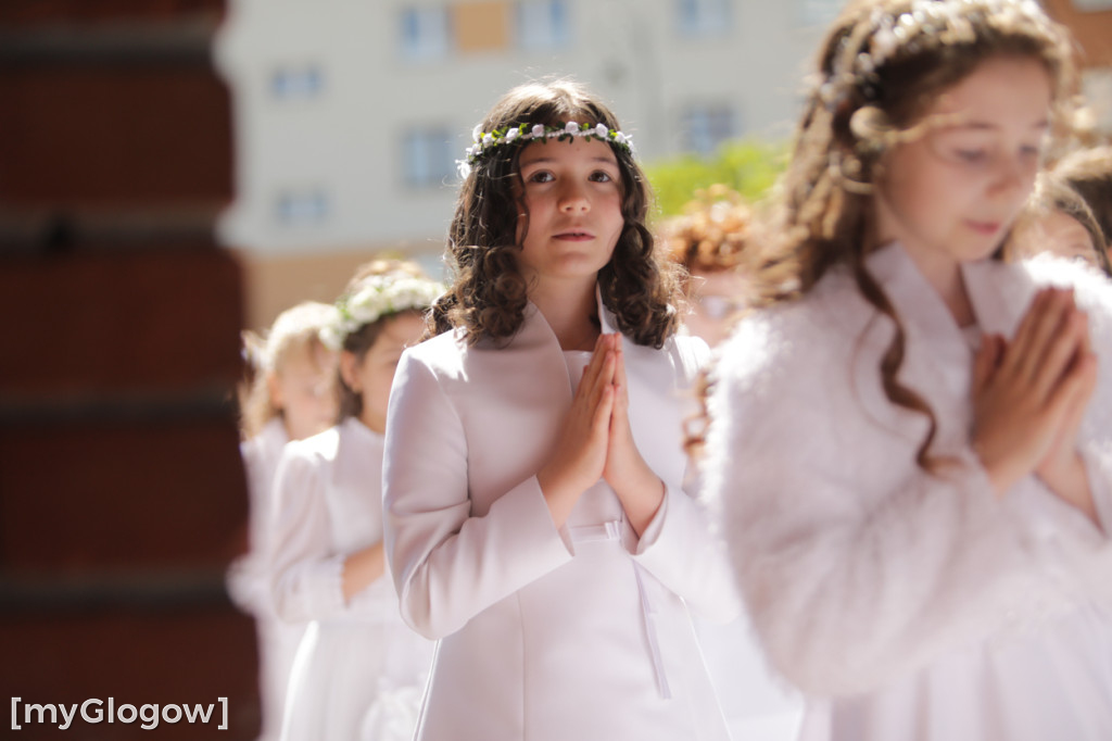 Piękna uroczystość! Komunia w kościele na Piastowie