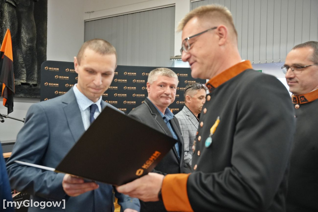 Mianowania i awanse hutników