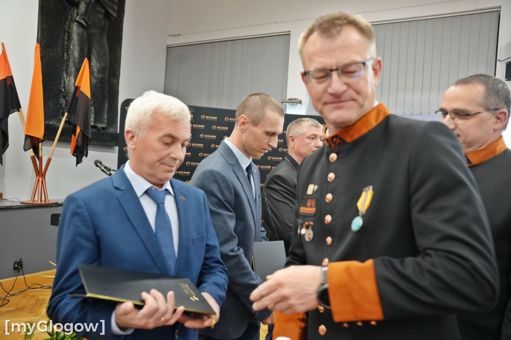 Mianowania i awanse hutników