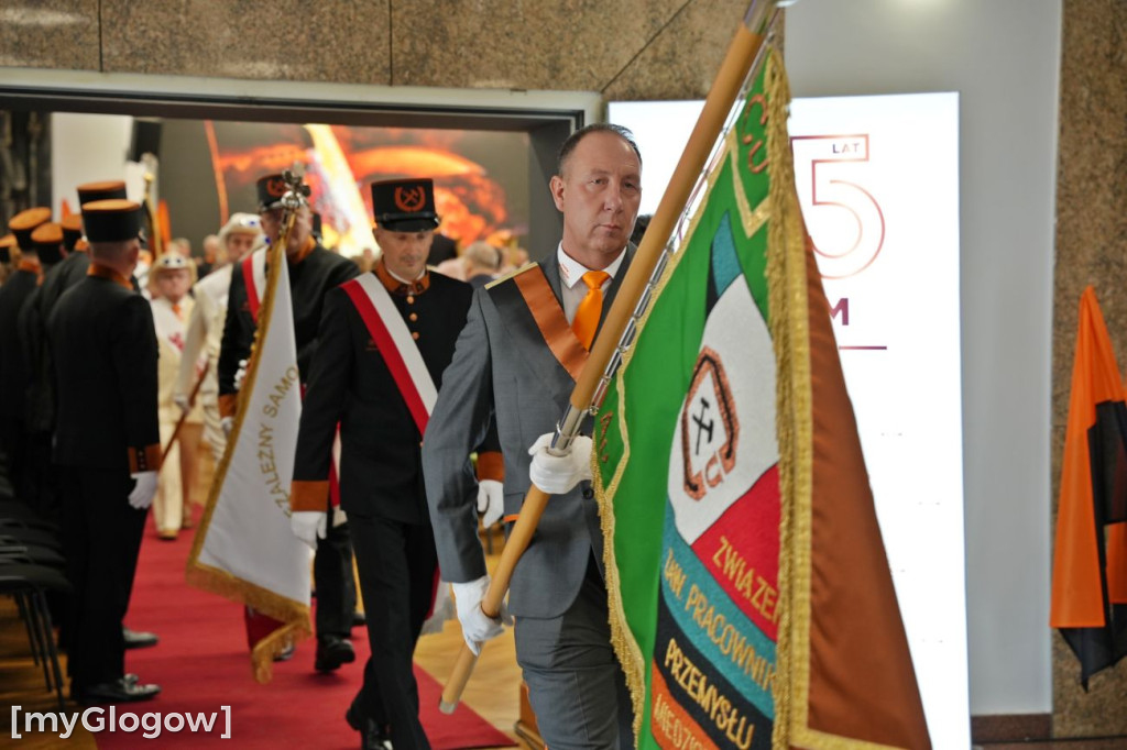 Mianowania i awanse hutników