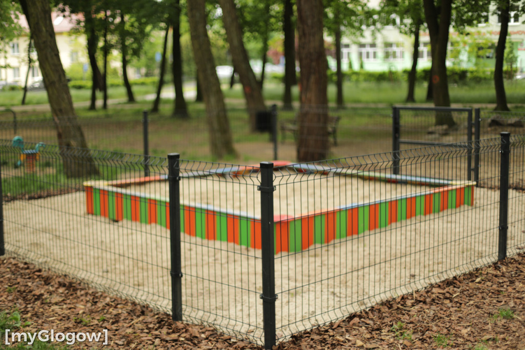 Nowe zabawki na Daszyńskiego w Głogowie