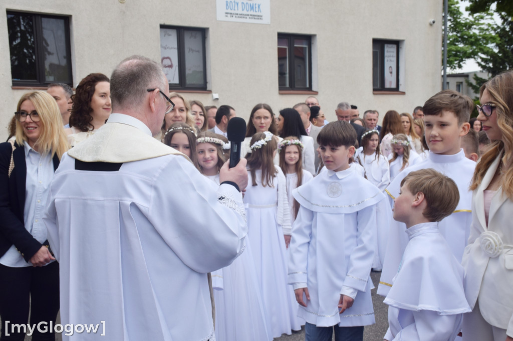 Pierwsza komunia w kościele św. Klemensa w Głogowie