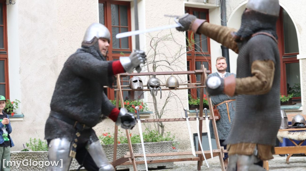 Rycerze w muzeum