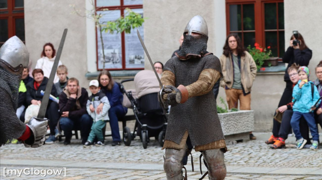 Rycerze w muzeum