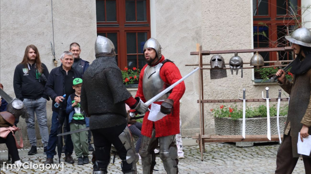 Rycerze w muzeum
