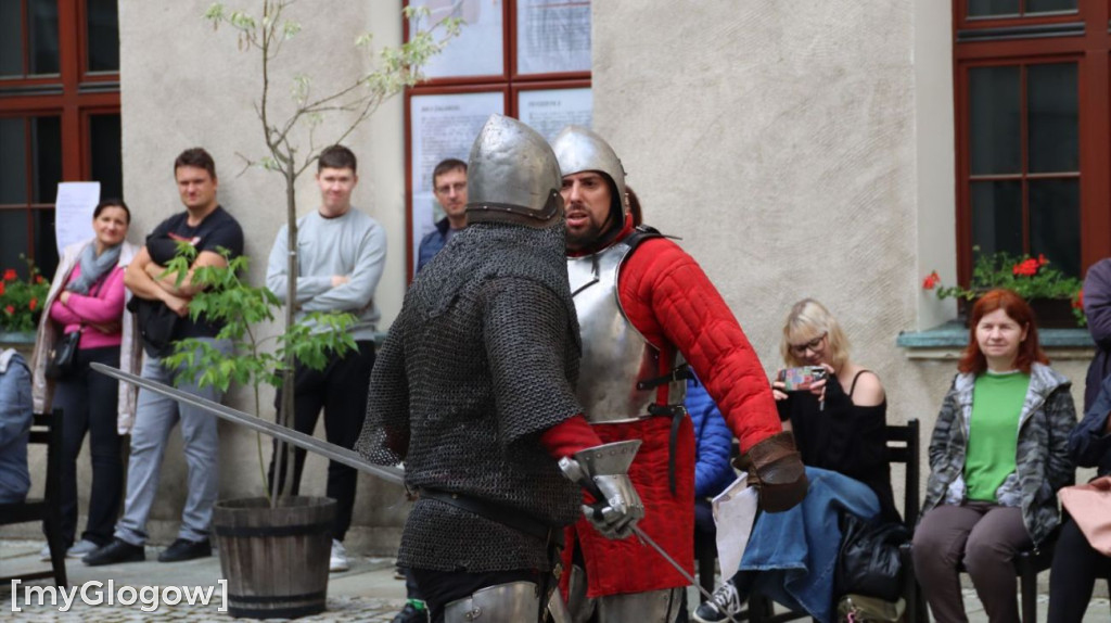 Rycerze w muzeum