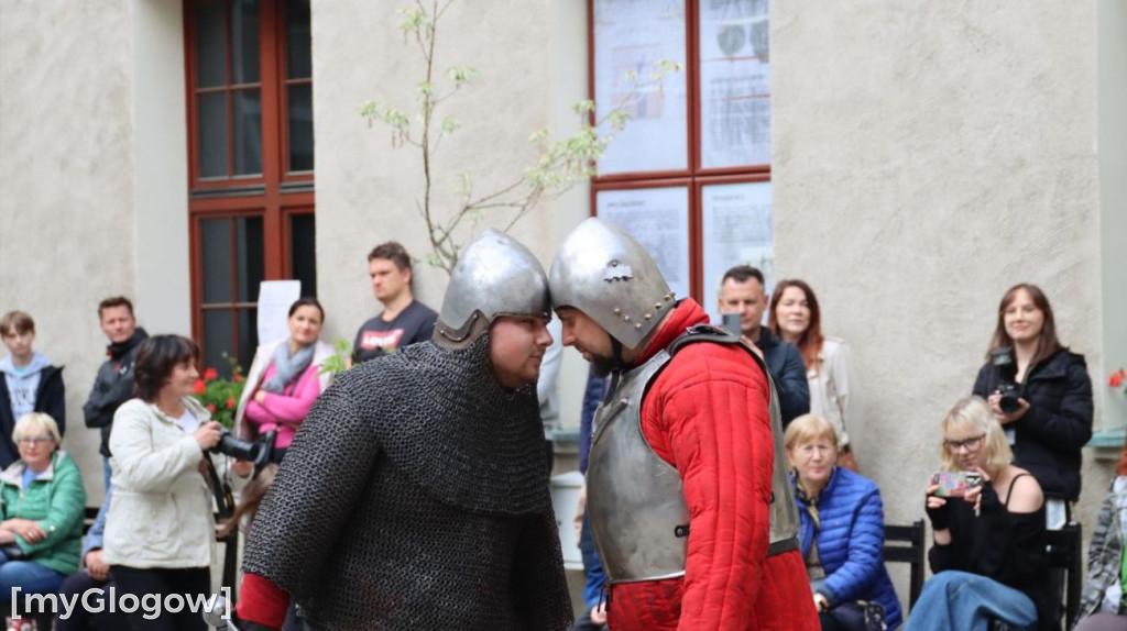 Rycerze w muzeum