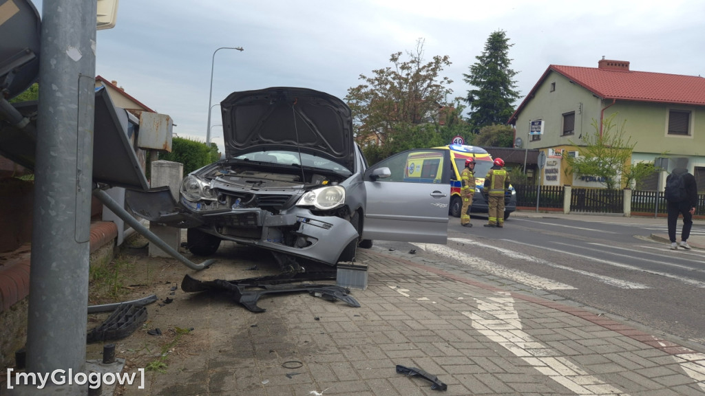 Kolizja na skrzyżowaniu. Są poszkodowani