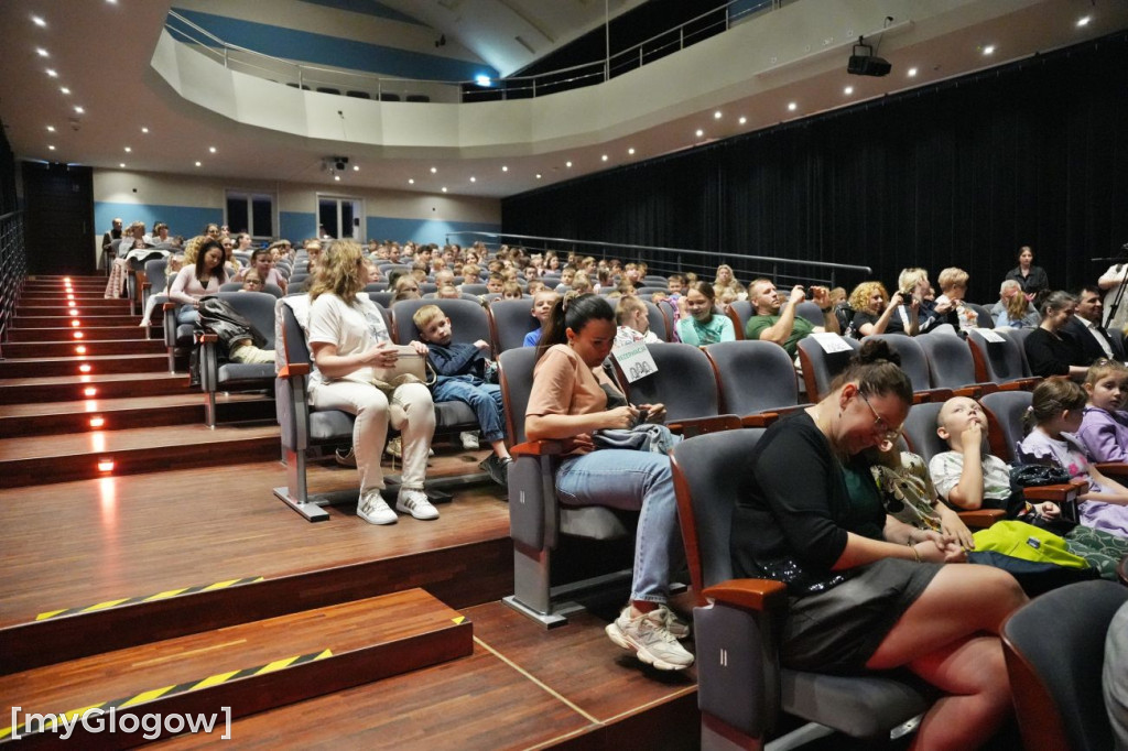 Rodzice na scenie w głogowskim teatrze