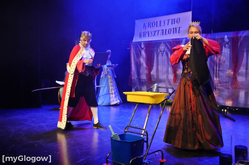 Rodzice na scenie w głogowskim teatrze