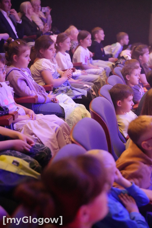Rodzice na scenie w głogowskim teatrze